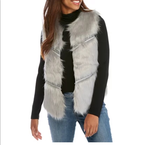 Faux Fur Vest - Picture 1 of 2